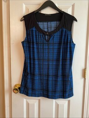 Susan Lawrence Black and Blue Plaid Sleeveless Tank Key Hole Design Vintage